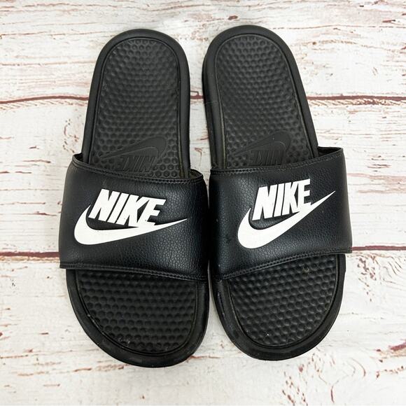 NIKE Black and White Slide Sandals - Picture 1 of 7